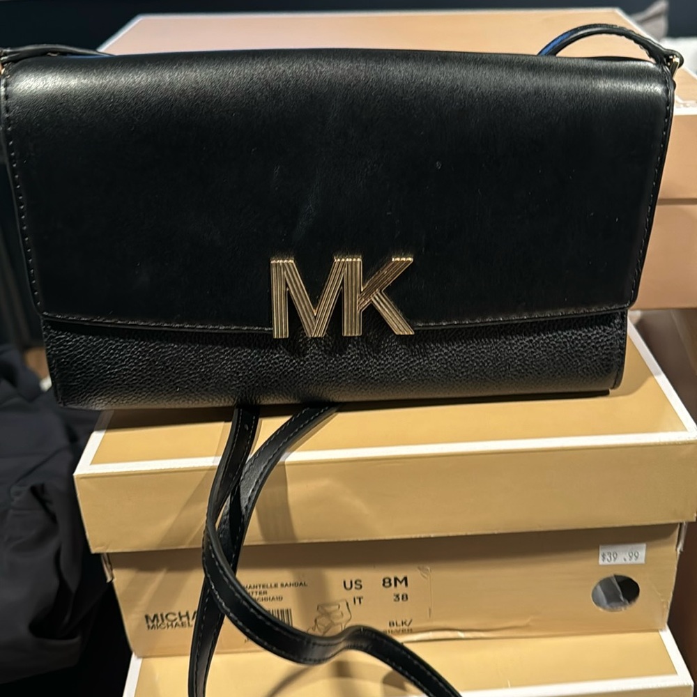 MICHAEL KORS CROSSBODY BAG